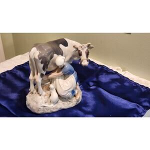 Vintage Bing & Grondahl Milkmaid with Cow by Axel Locher #2017 Denmark